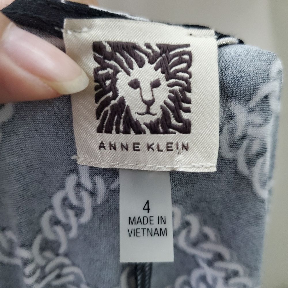 Anne Klein Faux Wrap Dress with Chain Print and Hardware Emblem at Waist - Picture 6 of 12